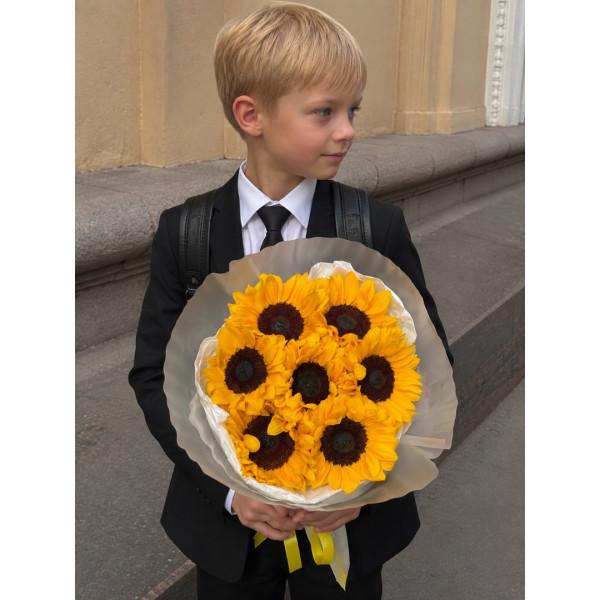 Букет из подсолнухов